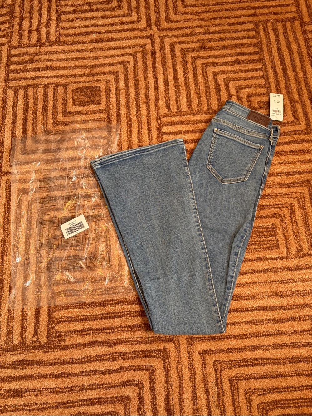 Hollister Light Blue Low-Rise Flare Jeans 00-L W23 x L33 NWT